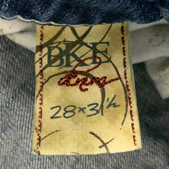 BKE Jeans Womens 30x28 Blue Stella Mid Rise Bootcut Distressed Denim Tag 29x31.5 - Picture 10 of 16